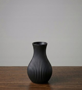 Wazon żłobiony 19 cm - Czarny